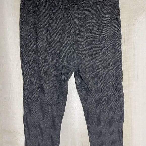 Ann Taylor gray and black patterned pants, size 6‎ - Picture 8 of 15